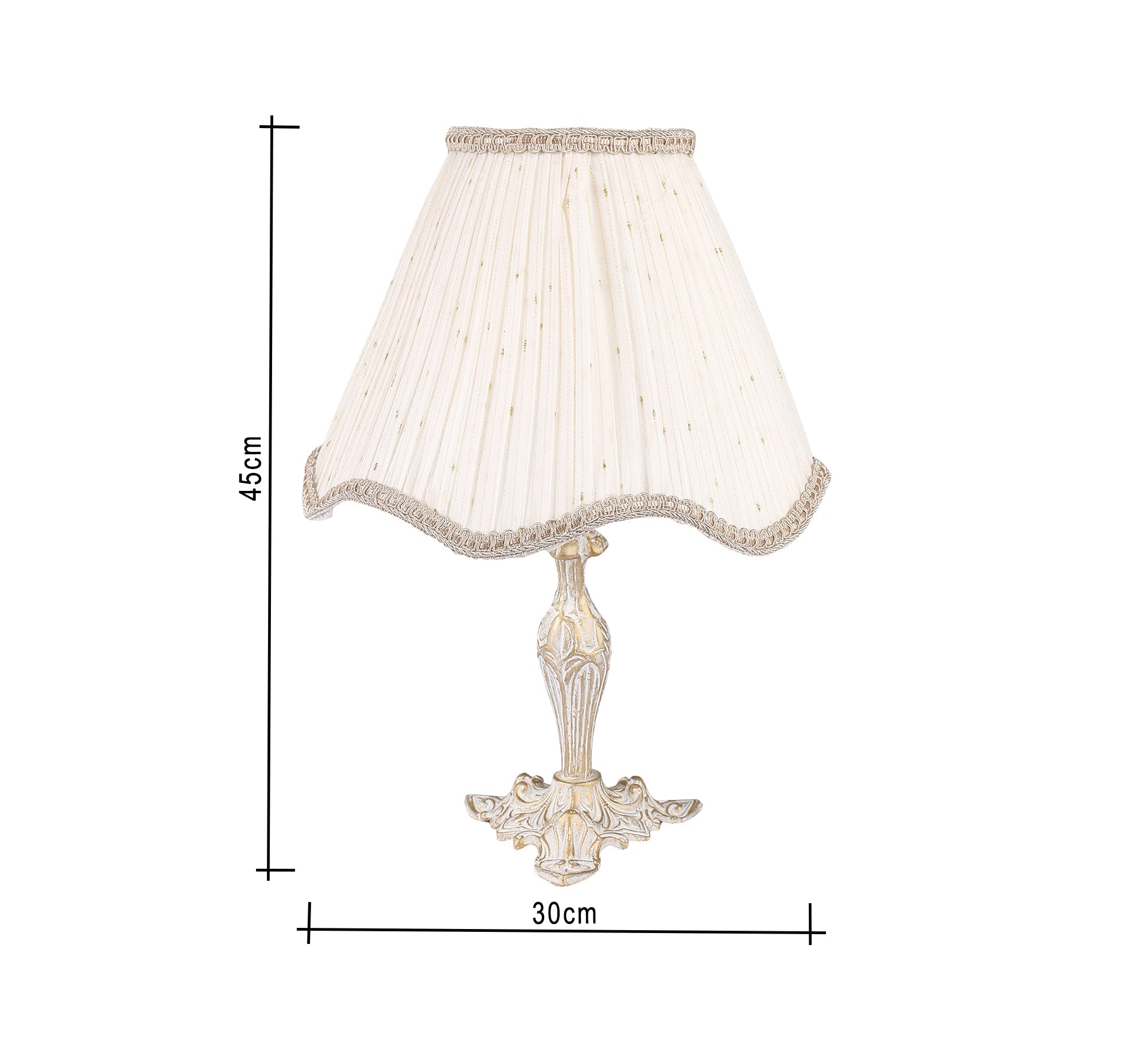 Warm lighting with a classic design and antique motifs - Vitrine Furniture - Lighting