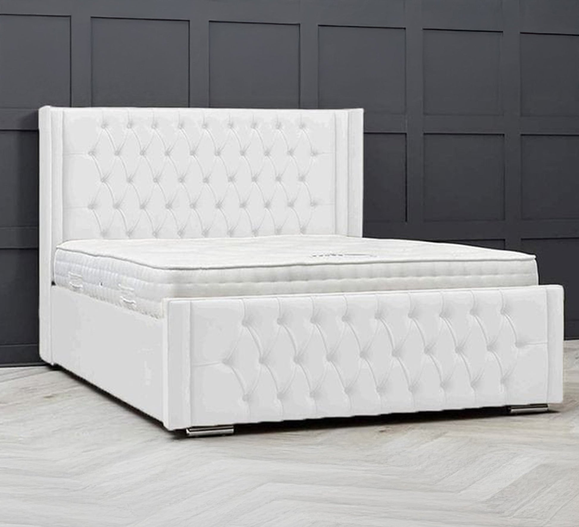White bed with a royal design - Vitrine Furniture - Furniture