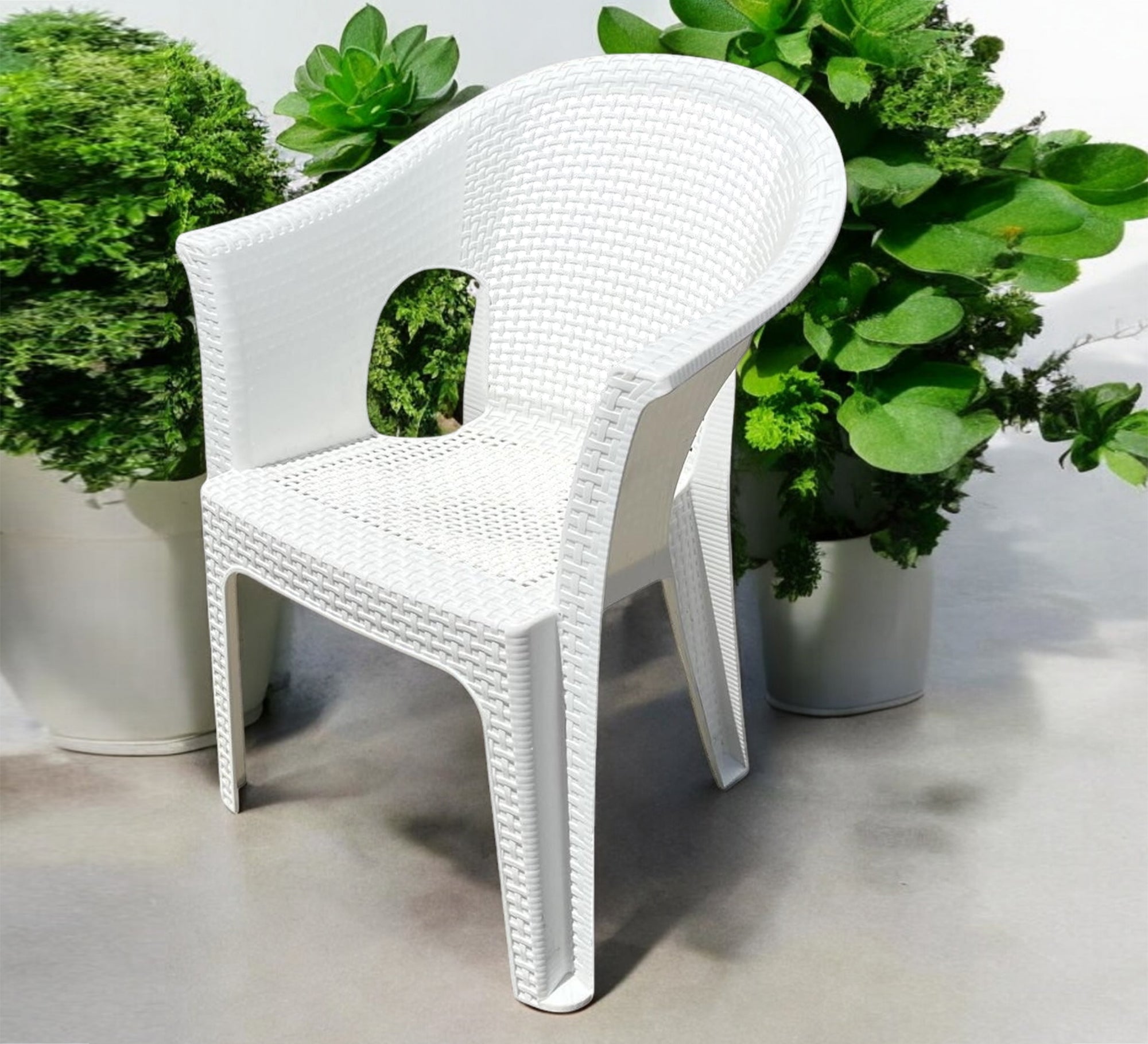 White rattan set, practical, stylish, and perfect for the garden - Vitrine Furniture - Outdoor Products
