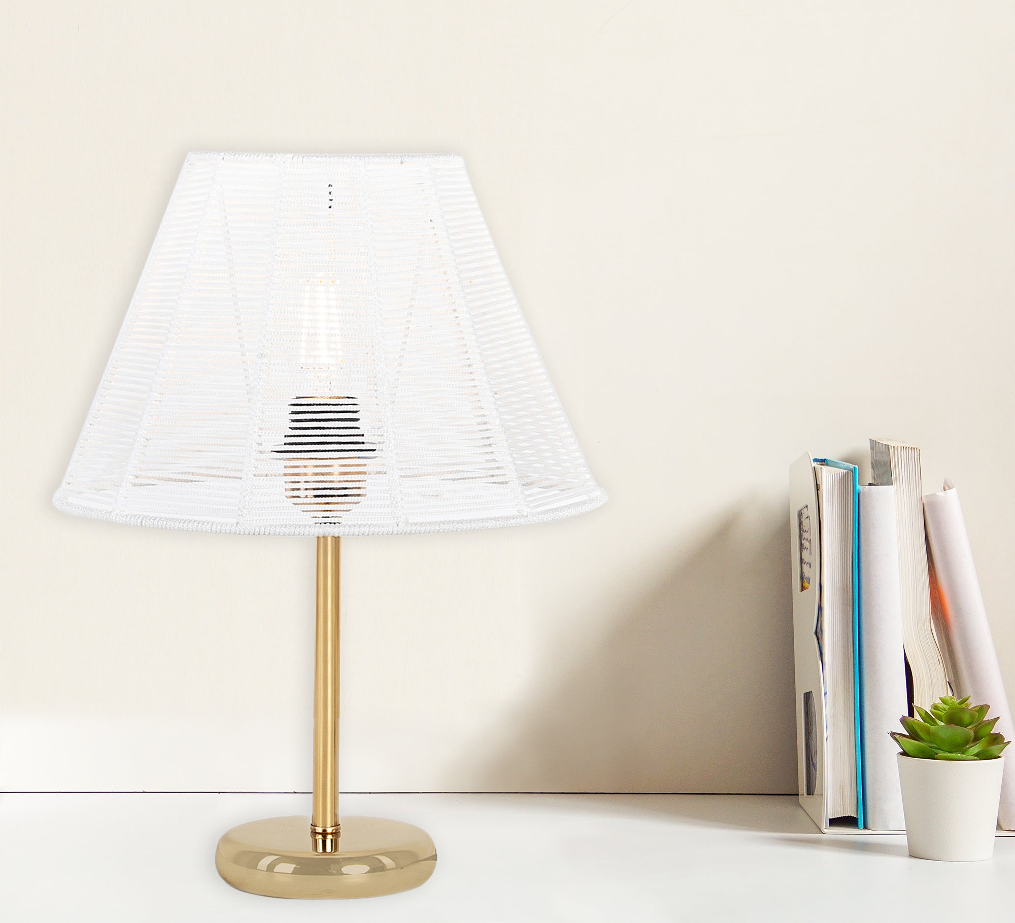 White woven thread lampshade - Vitrine Furniture - Lighting