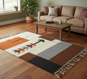Wide arrow rug in autumnal colors and an attractive block design - Vitrine Furniture - Accessories