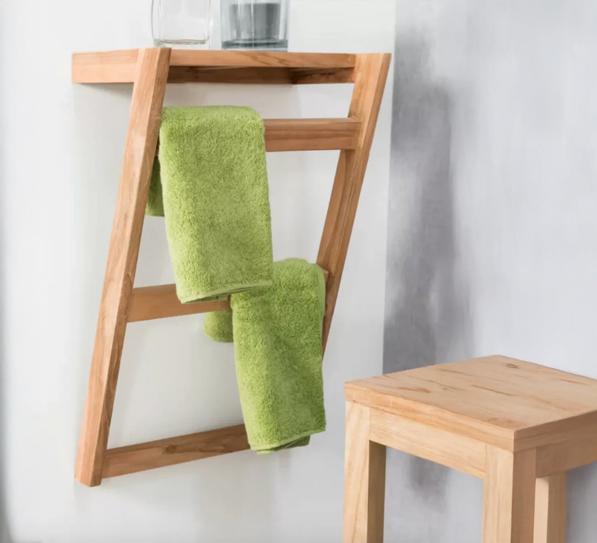 Wooden bathroom towel holder with decorative shelf - Vitrine Furniture - Furniture
