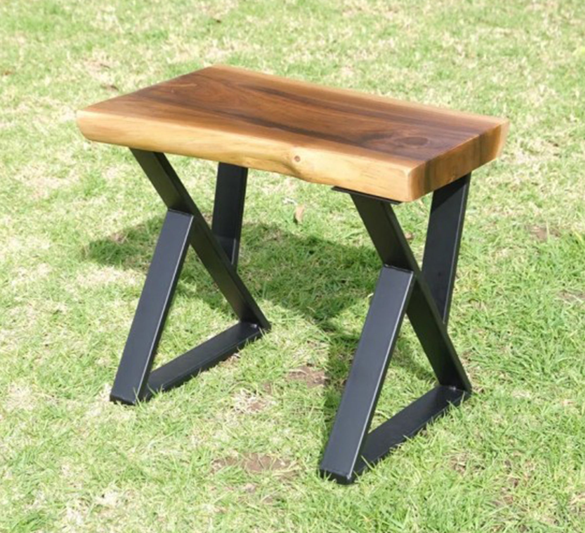 Wooden bench with metal legs - Vitrine Furniture - Furniture