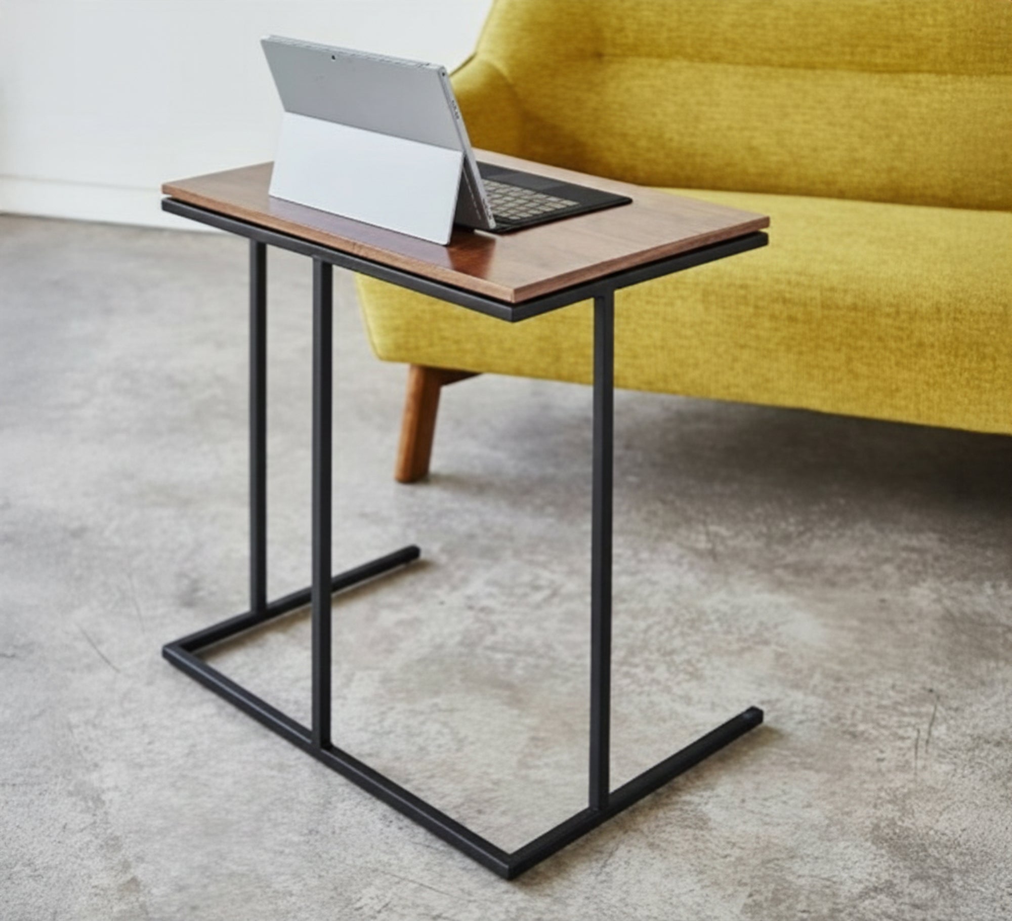 Wooden side table with a slim black frame - Vitrine Furniture - Furniture