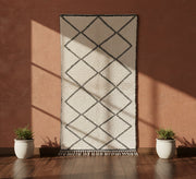 Wool rug with a simple diamond pattern - Vitrine Furniture - Accessories